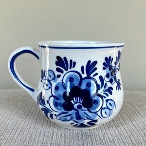 Delft handpainted floral/windmill demi tasse mug